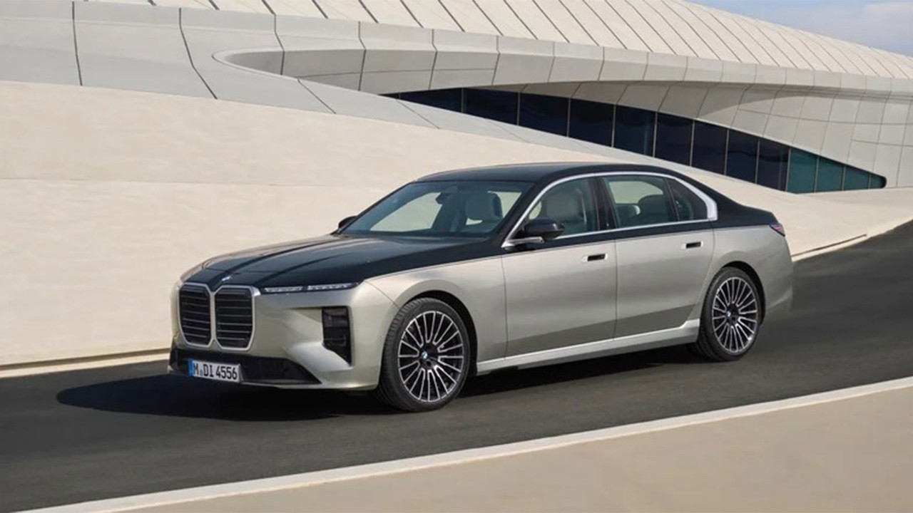 BMW 7 Serisi, Neue Klasse dokunuşuyla yenilendi